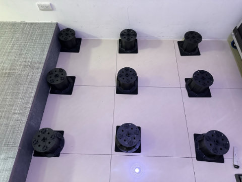 480x360 Raisedfloor 1